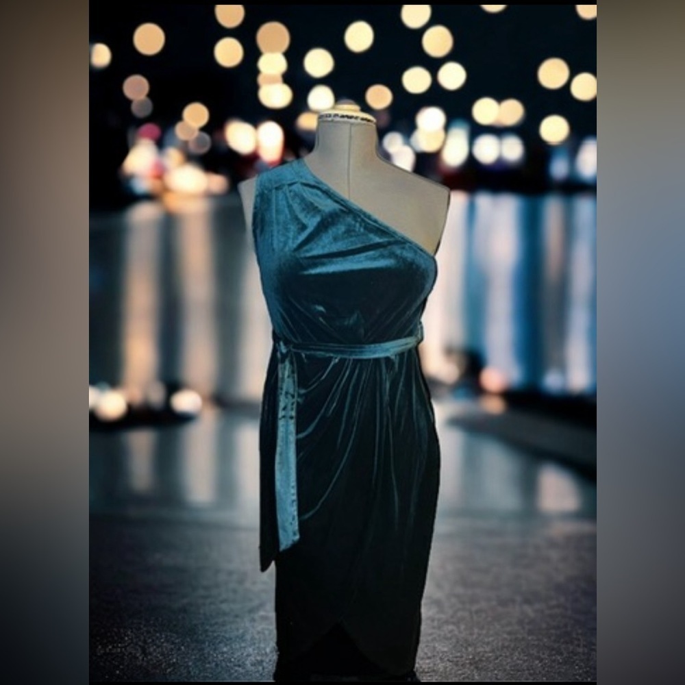 NWT size L One shoulder velvet green midi dress Merokeety 6430